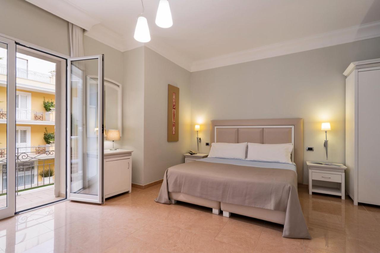 Victoria Palace Hotel&Zen Wellness Gallipoli Esterno foto